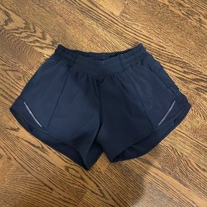 Lululemon Hotty Hot Navy 4” inseam